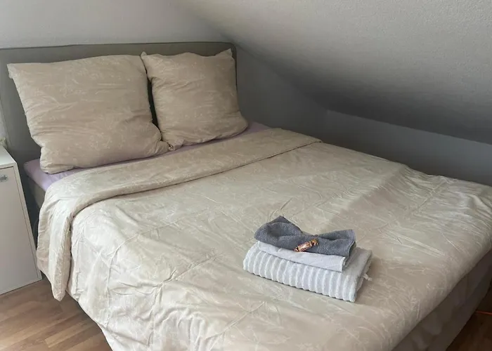 Bright Attic With Charm דירה *